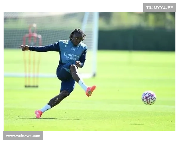 廷伯边路传中助攻埃泽推射破门，阿森纳三球领先热刺